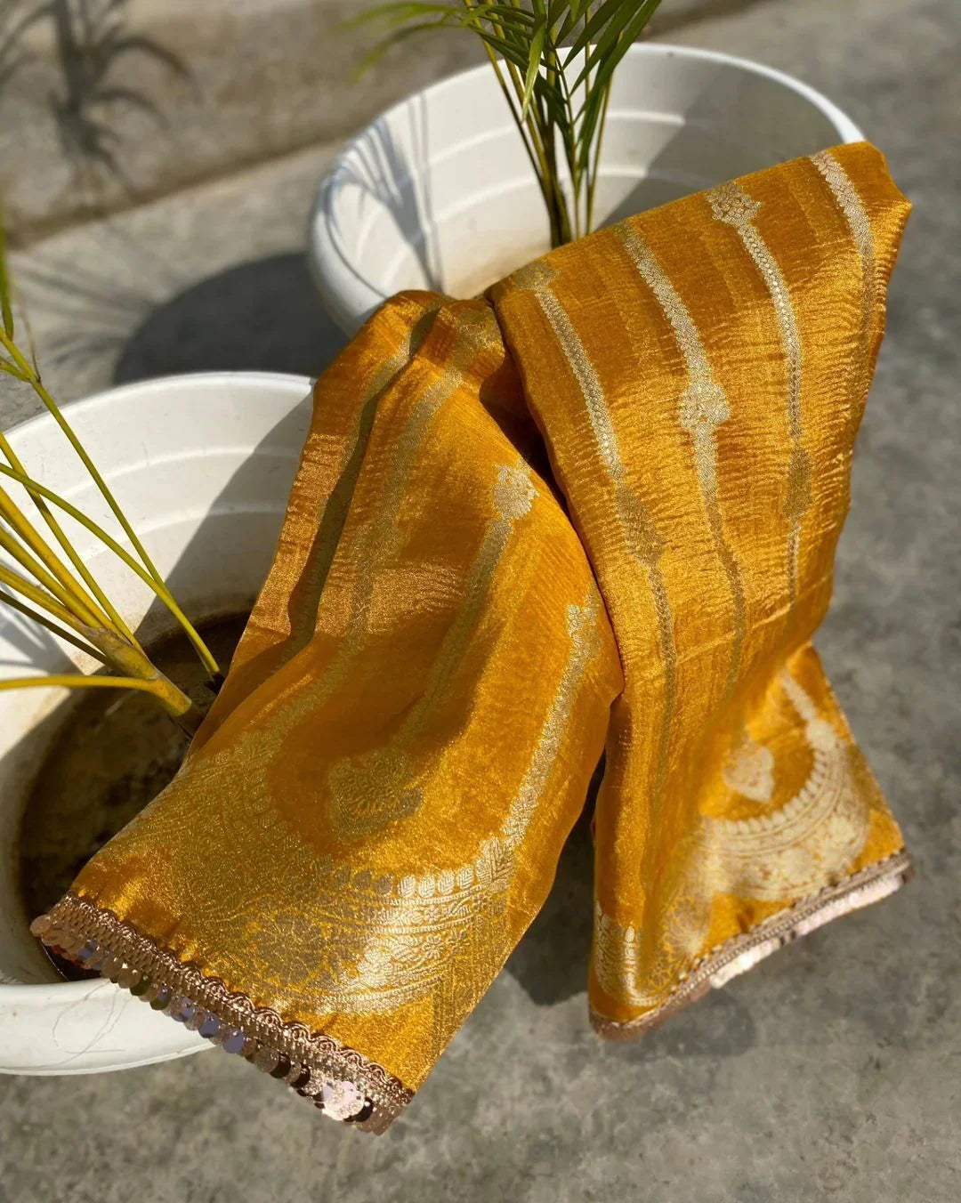Beautiful Wedding wear Two Tone Soft Banarasi Tissue Silk Bollywood Style Crushed Sarees