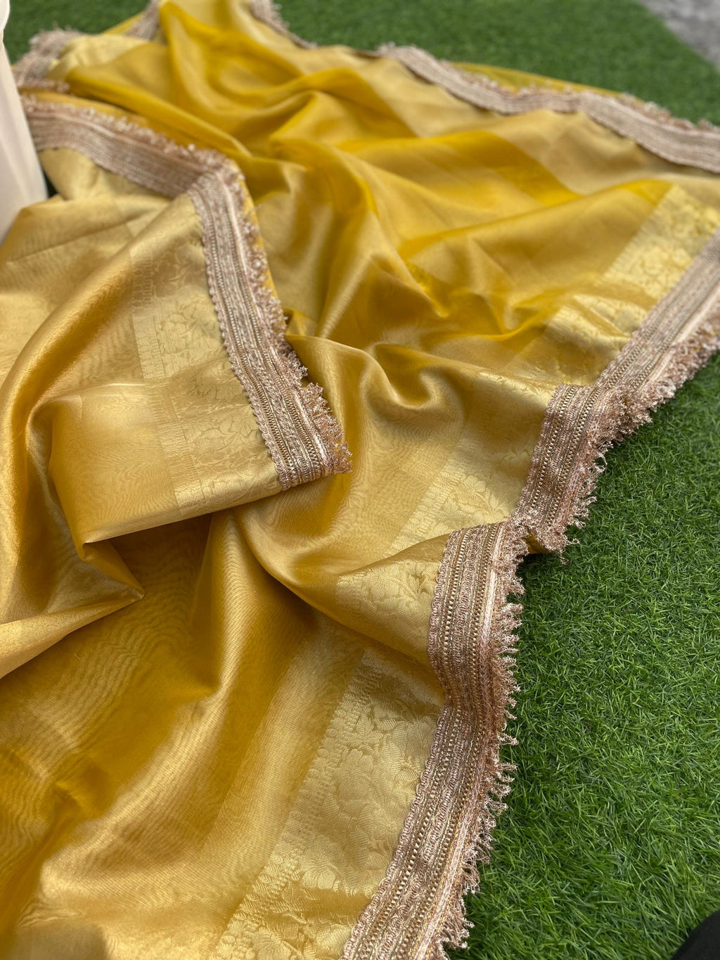 Elegant Banarasi Tissue Silk Saree with Zari Jacquard Work and Lace Border