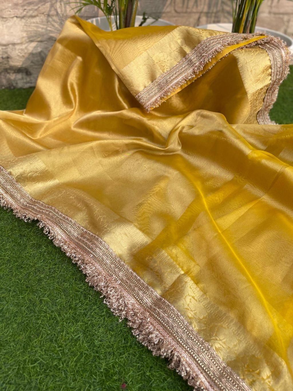 Elegant Banarasi Tissue Silk Saree with Zari Jacquard Work and Lace Border