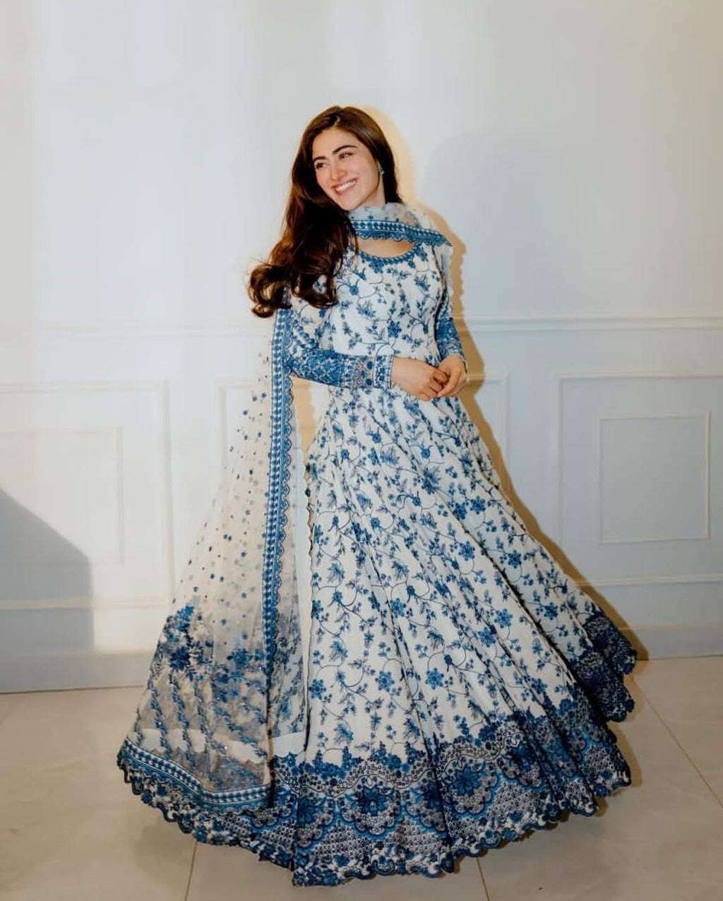 ✨👑 Royal Anarkali Suit Set – Grace Meets Glamour 👑✨