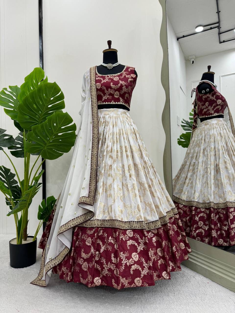 New Codeing with Sequnce Lunch Hevay Boutiq Collection