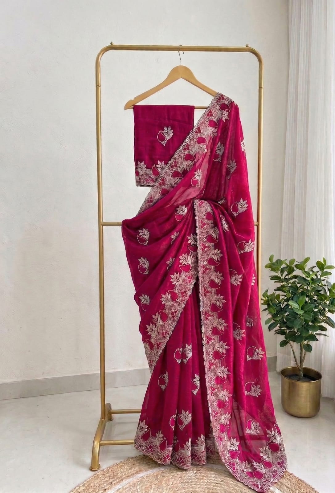 ✨ Elegant Space Silk Saree with Heavy Zari Embroidery Border & Running Blouse ✨