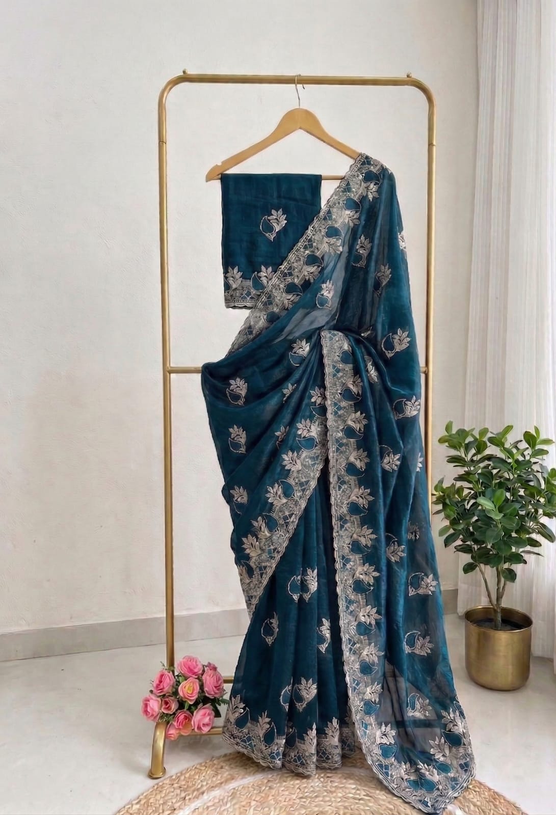 ✨ Elegant Space Silk Saree with Heavy Zari Embroidery Border & Running Blouse ✨