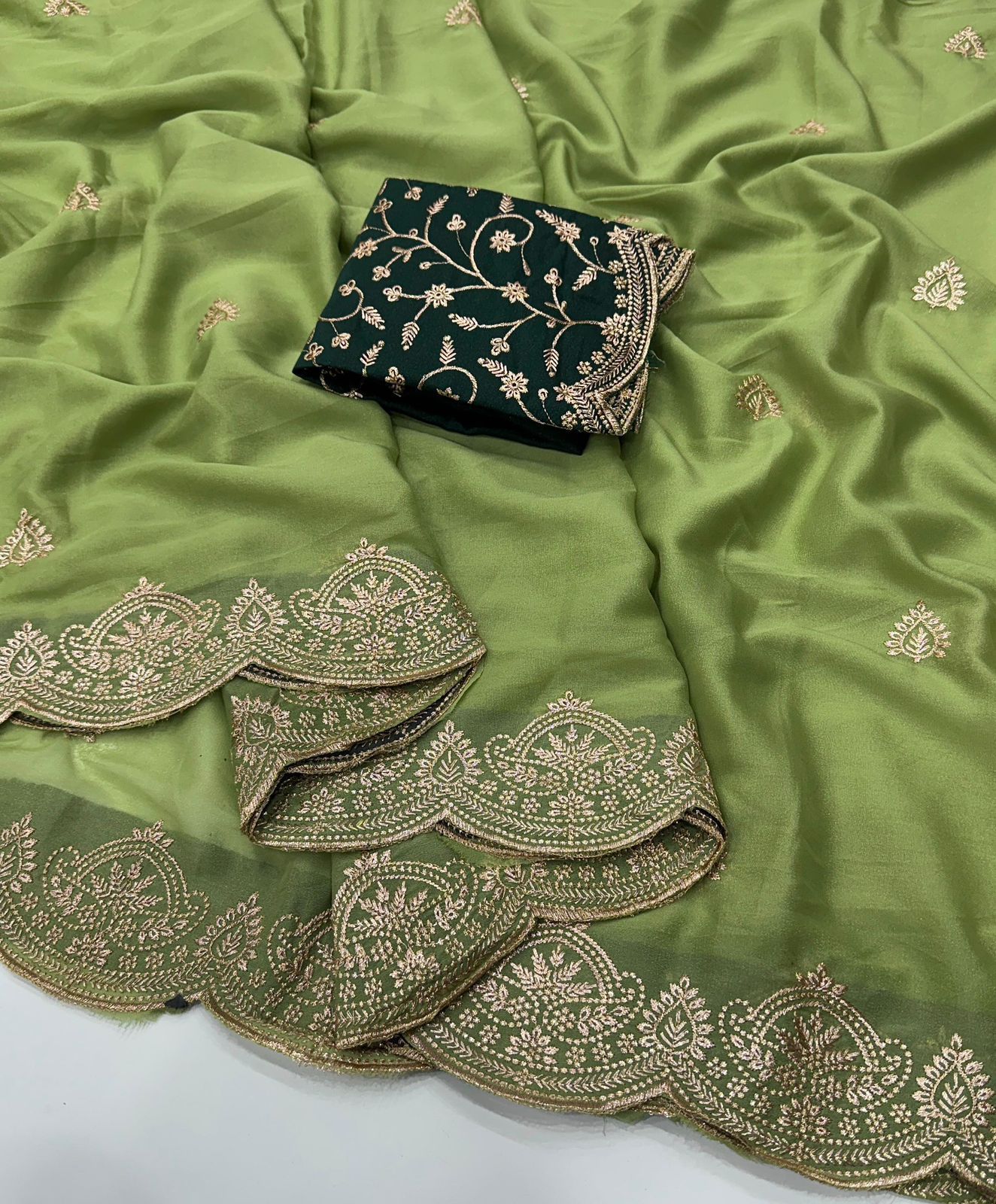 New Arrival Star Georgette Saree with Multi Embroidery Work & Running Blouse ✨