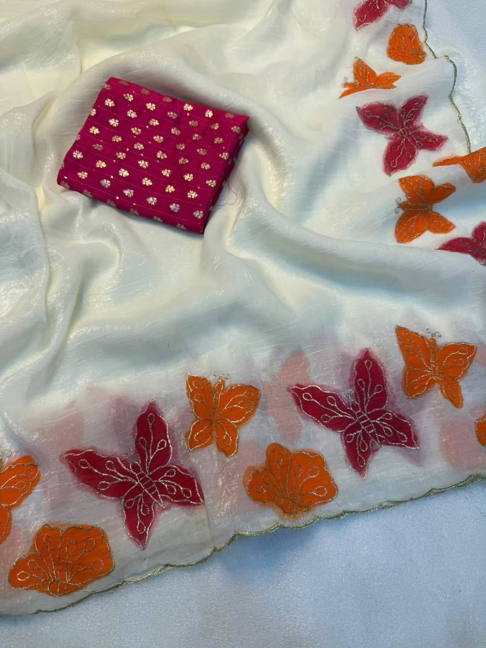 🦋 Elegant Crunchy Chiffon Saree with Butterfly Print & Thread Embroidery ✨