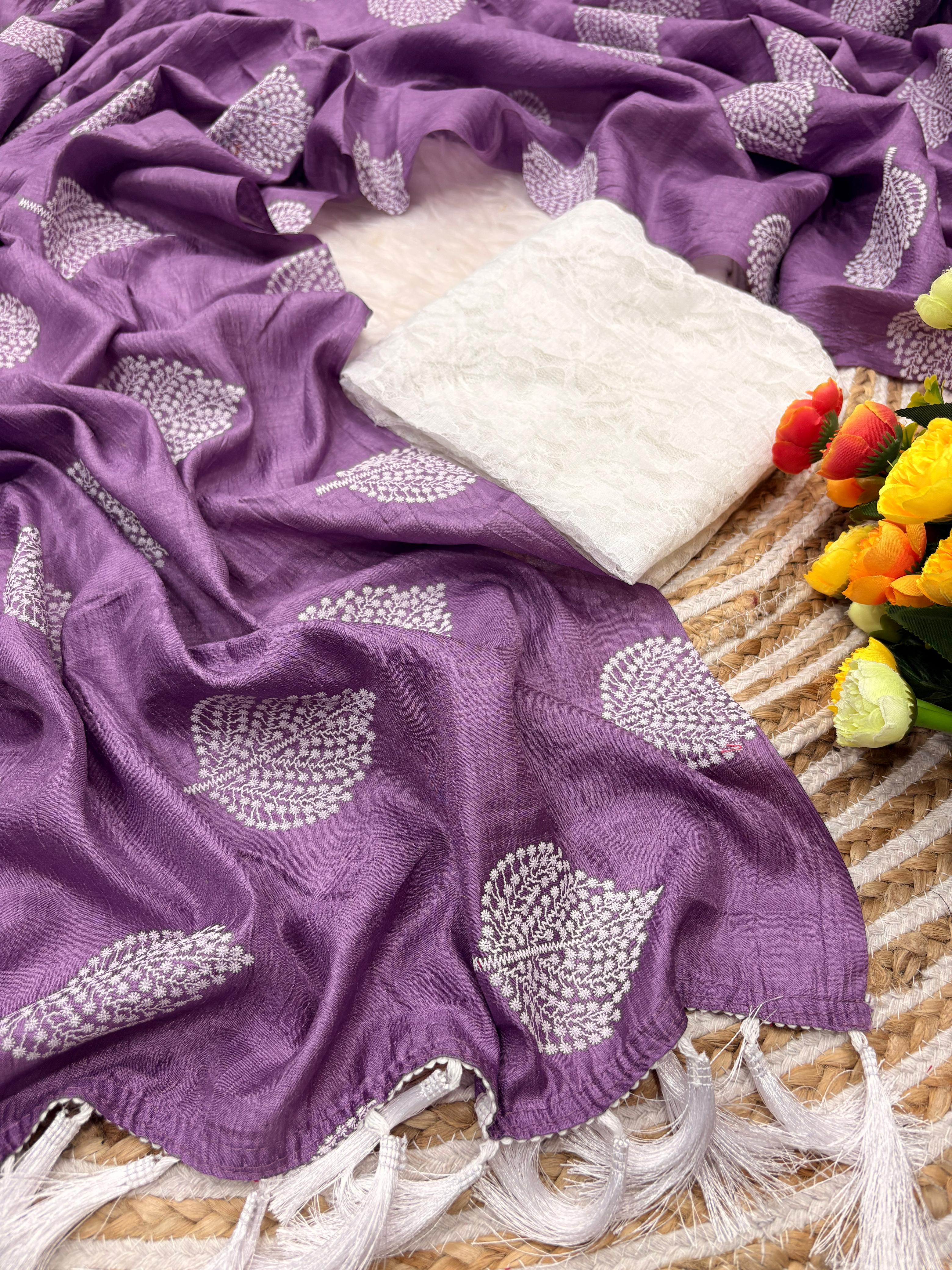 ✨ Premium Soft Silk Foil Butta Saree with Heavy Tassels & Fancy Latkan 💖