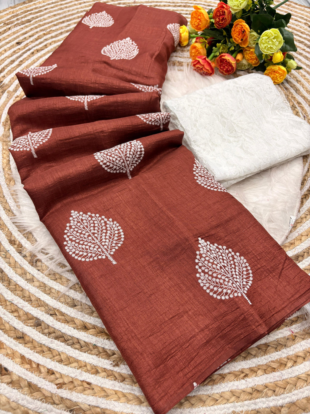 ✨ Premium Soft Silk Foil Butta Saree with Heavy Tassels & Fancy Latkan 💖