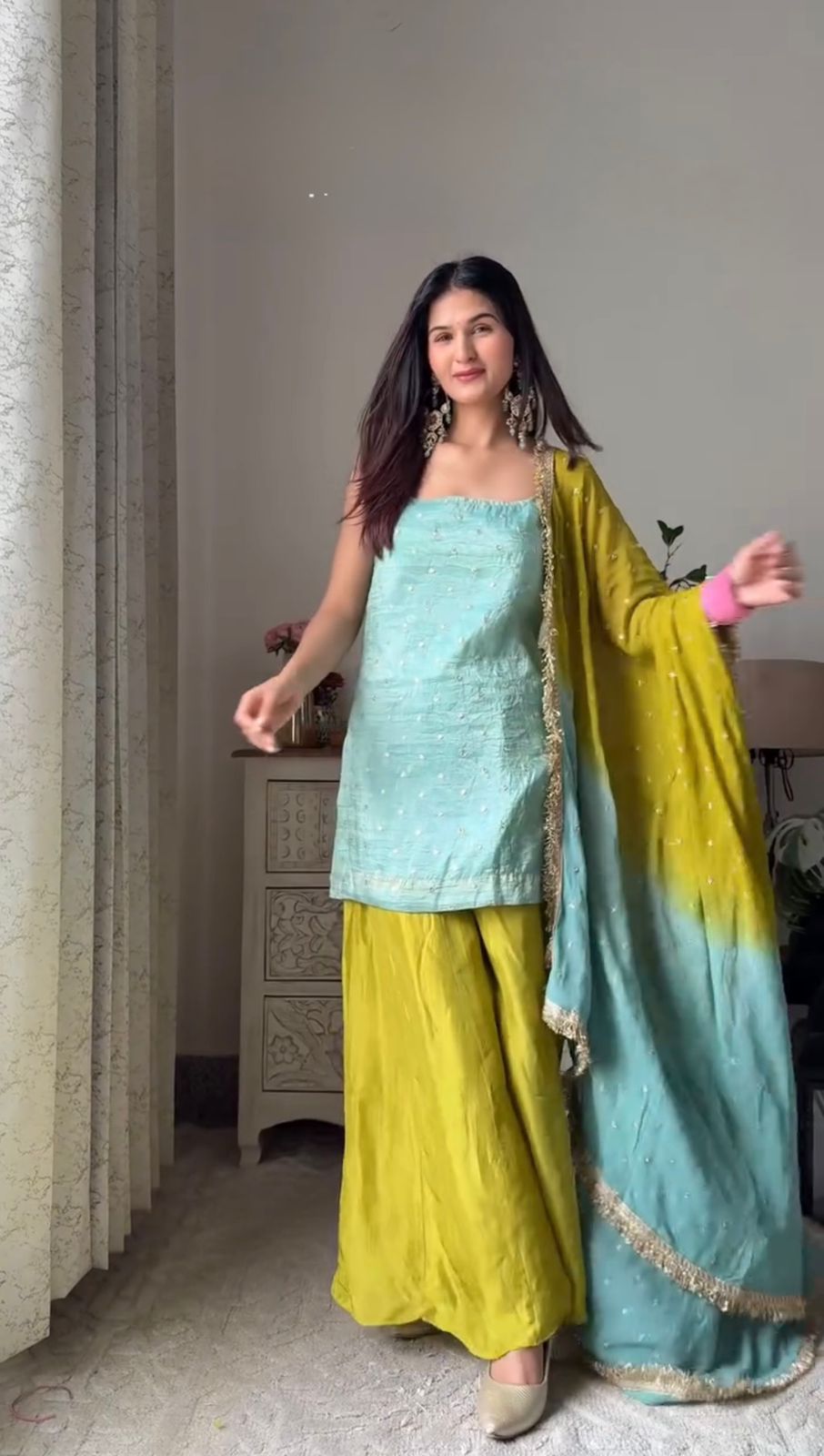 Perfect for festive gatherings, family functions, casual outings & special occasions. 💃