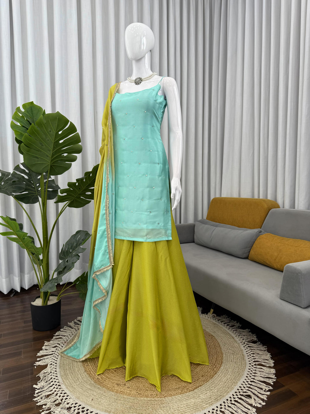 Perfect for festive gatherings, family functions, casual outings & special occasions. 💃