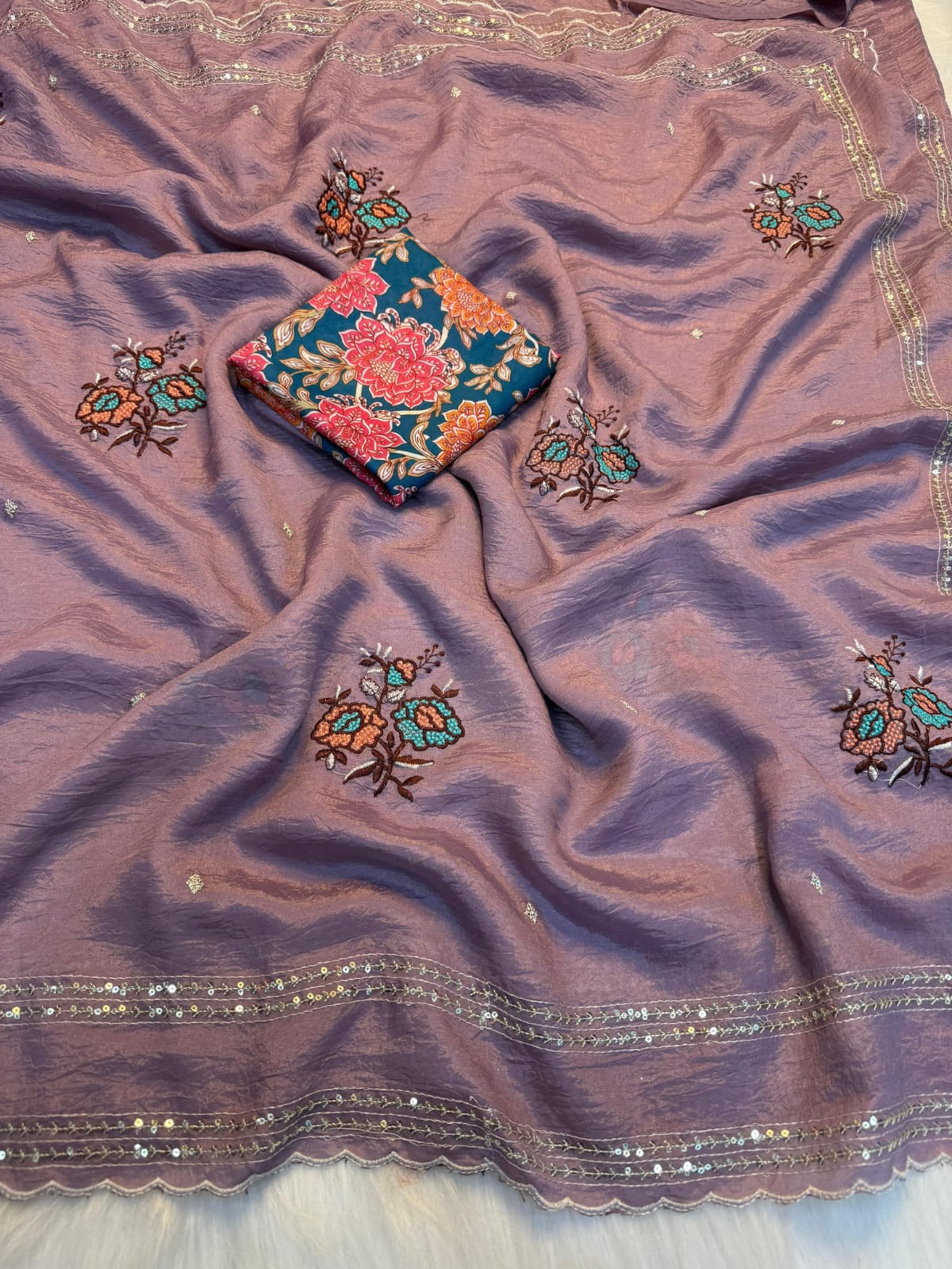 ✨🌸 Royal Elegance Crunchy Silk Saree Collection 🌸✨