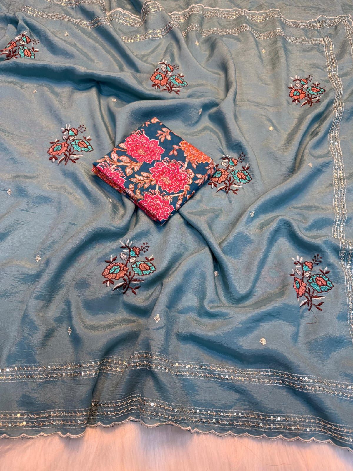 ✨🌸 Royal Elegance Crunchy Silk Saree Collection 🌸✨