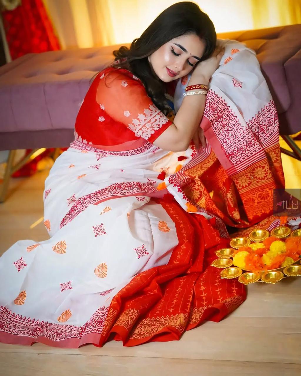 ✨🌸 PREMIUM HEAVY LINEN BLOOMING SAREE COLLECTION 🌸✨
