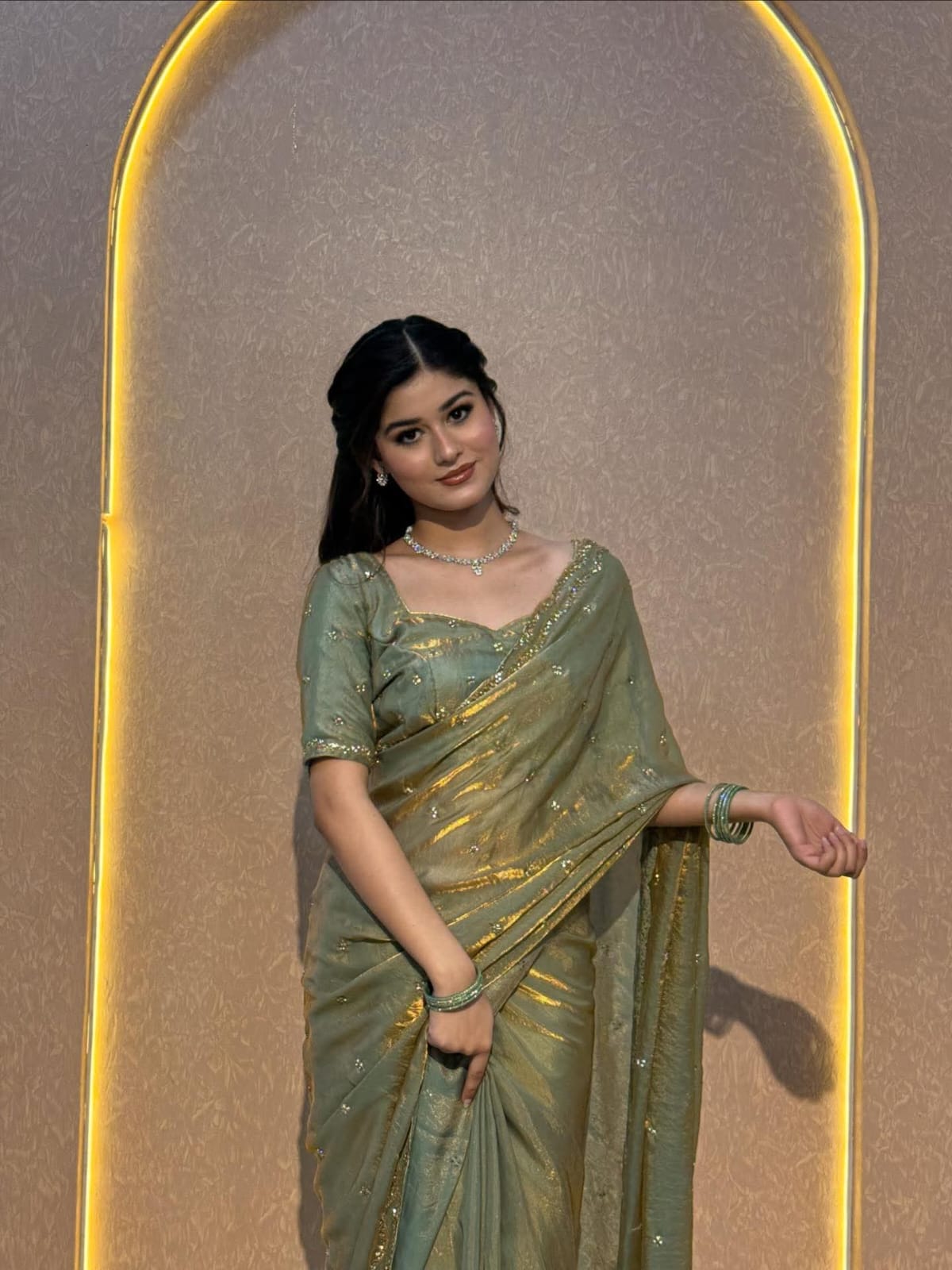 ✨🌹 ANUSHKA – PREMIUM PURE FANDY SATIN SILK SAREE WITH ROSE GOLD BEADS WORK 🌹✨