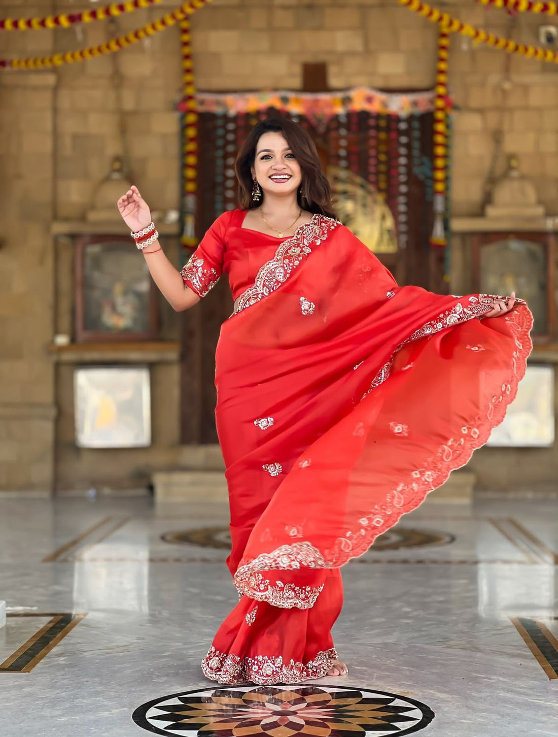 Premium Designer Saree  Premium Soft Tissue Fabric and with blouse