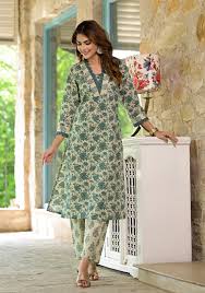 Women’s Cotton Kurta Set – Floral Print